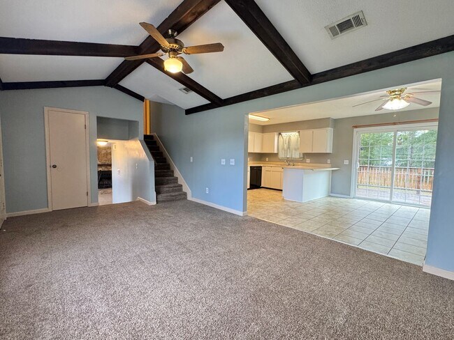 Building Photo - AVAILABLE OCTOBER (PET FRIENDLY)