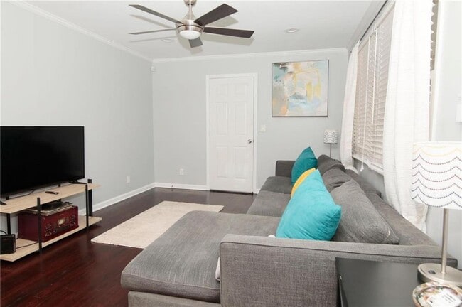 Building Photo - 531 Allendale Dr