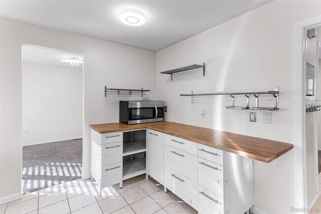Foto del edificio - 22582 Winfield Rd