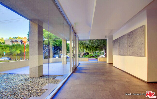 Foto del edificio - 9005 Cynthia St