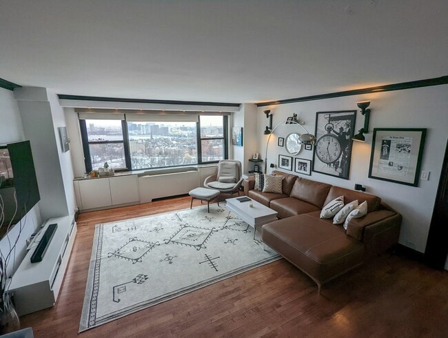 Building Photo - 151 Tremont St