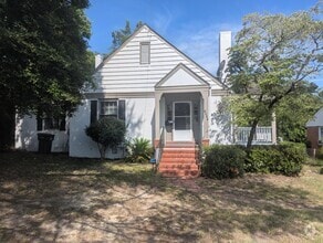 Building Photo - 1449 Troupe St