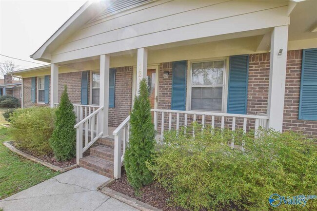 Foto del edificio - 121 Grayson Ave