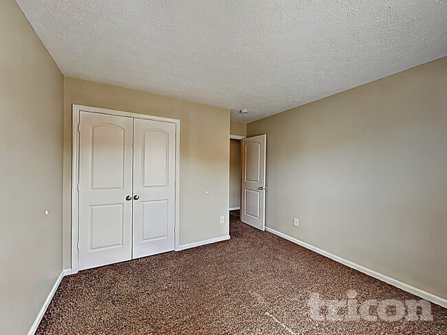 Foto del edificio - 5835 Mosaic Pl