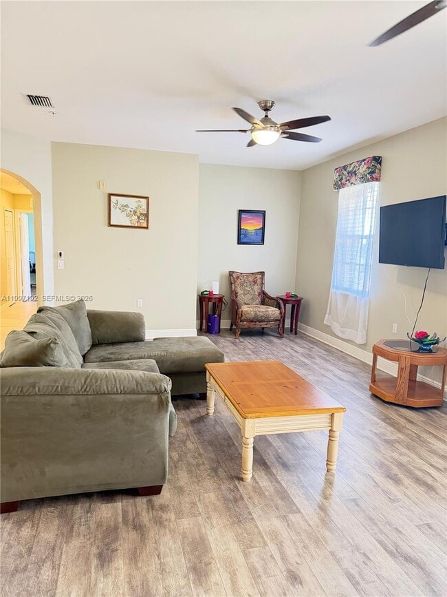 Building Photo - 1522 SW 50th St