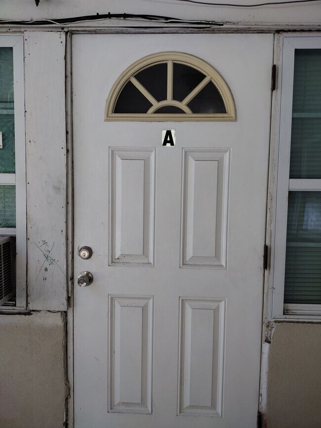 Foto del edificio - 420 Rock Pit Rd