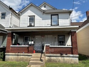Building Photo - 724 East Ave