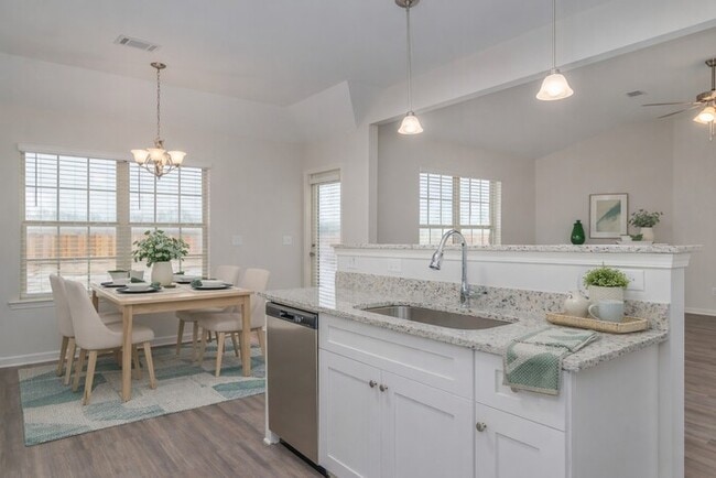 Building Photo - 125 Brownstone Loop