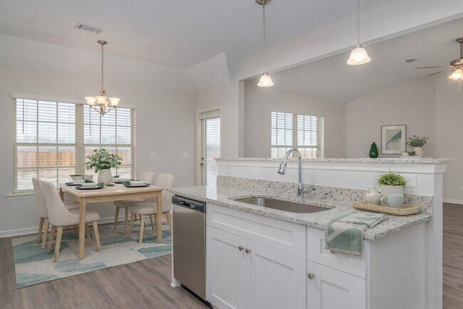 Foto del edificio - 125 Brownstone Loop