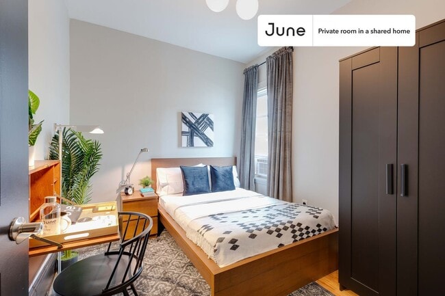 Building Photo - Room in Shared 4 bed/1.5 bath home in South Boston