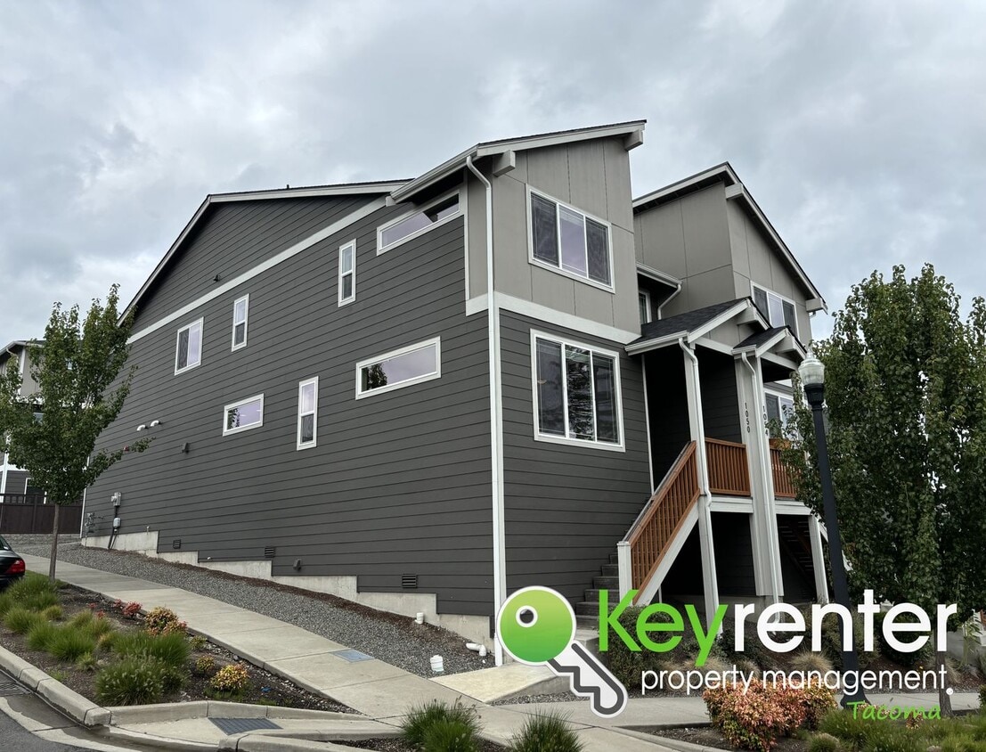 Primary Photo - 1050 Magnuson Way