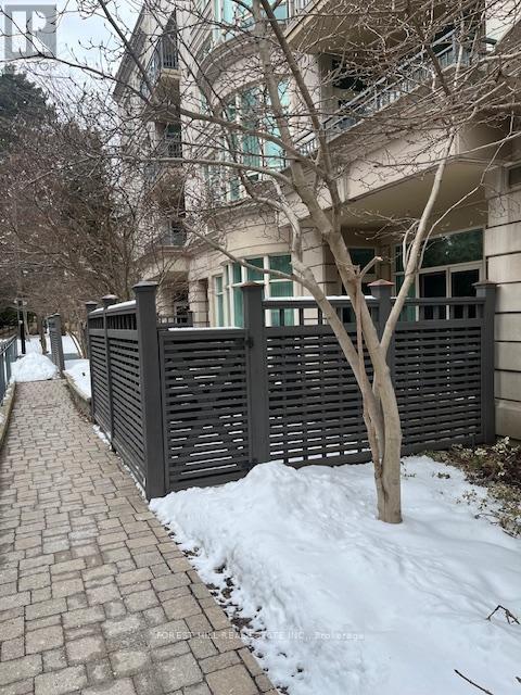 Building Photo - 7071 Bayview Ave