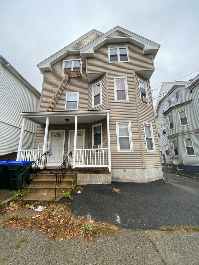 Building Photo - 103 Ridge St