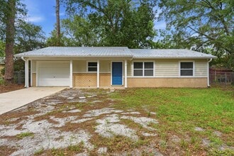Building Photo - 3425 NW 22nd Dr