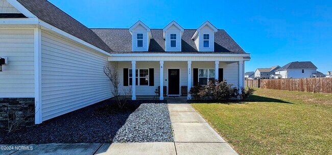 Foto del edificio - 202 Violet Terrace Ct