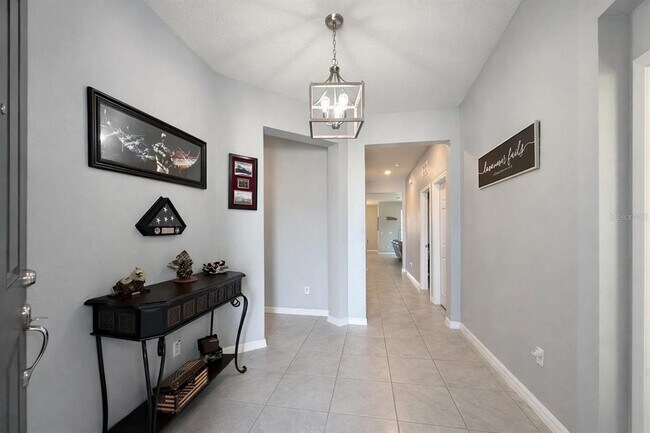 Foto del edificio - 4054 Pindo Palm Ln