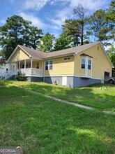 Building Photo - 1890 Dresden Dr