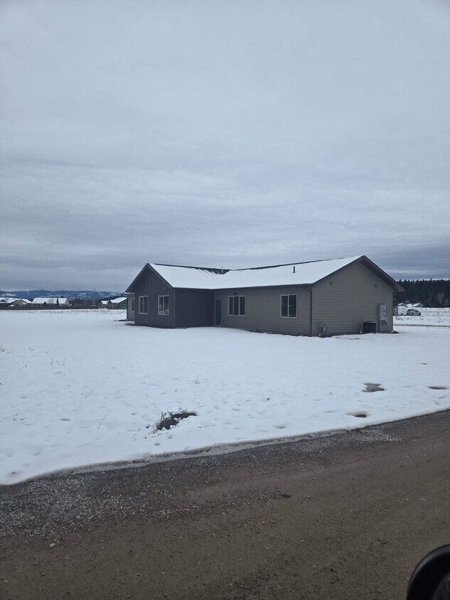 Foto del edificio - 1522 Trumble Creek Rd