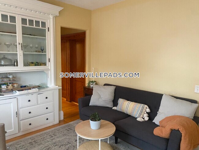 Foto del edificio - 117 Hillsdale Rd