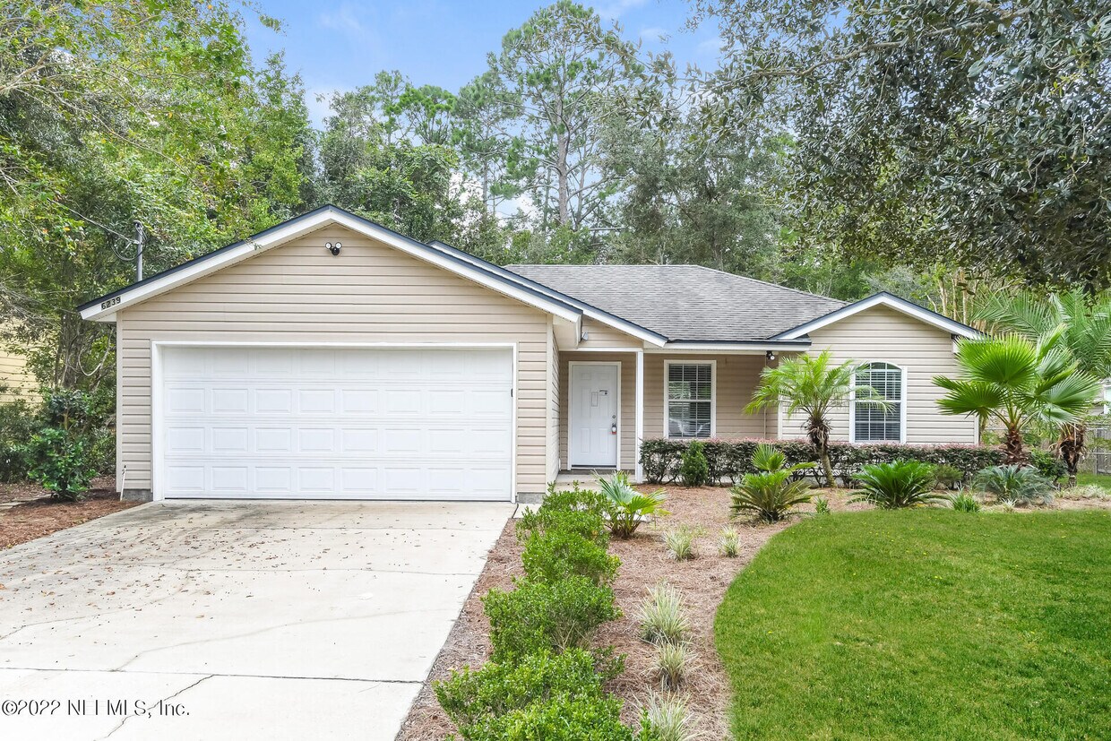 Foto principal - 6239 Old Dixie Dr