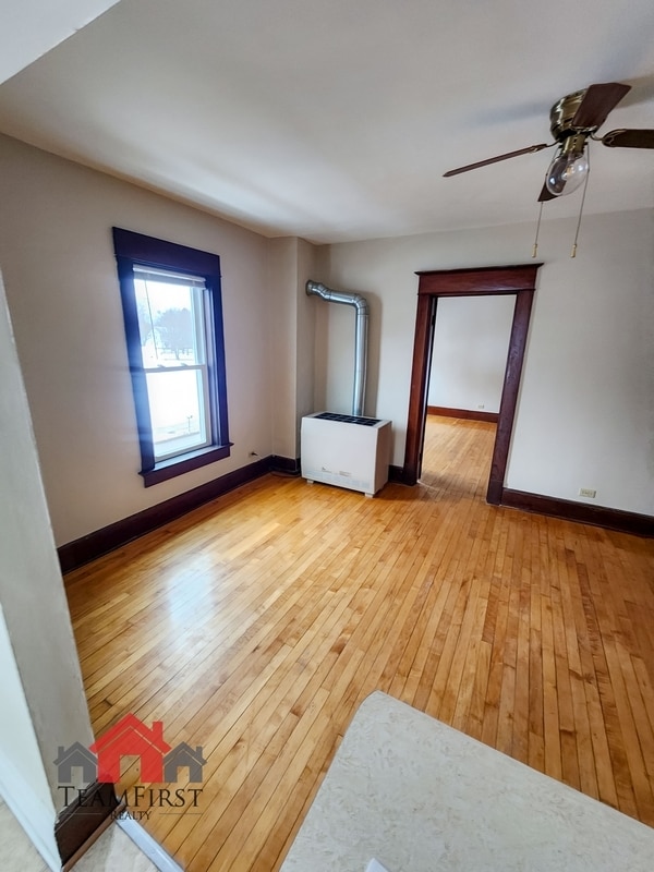 Building Photo - 205 N Maple St