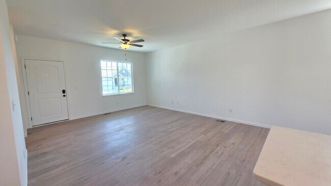 Building Photo - 27010 E Dogwood Ln