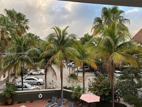 Building Photo - 3245 Virginia St