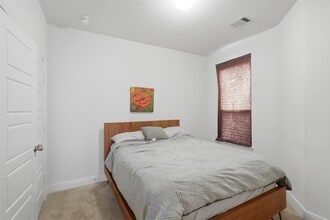 Building Photo - 12912 Zivah Ln