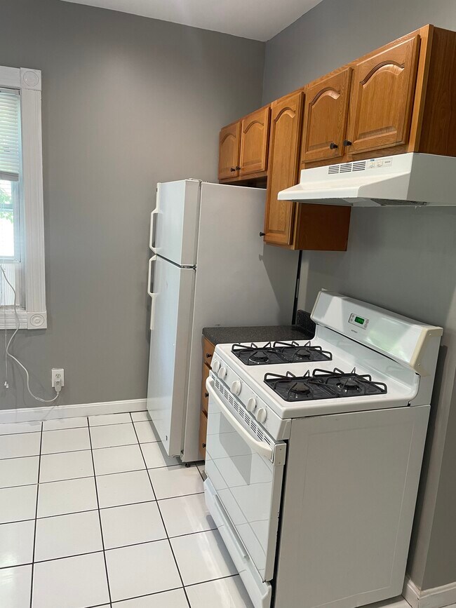 Kitchen - 82 Bristow St