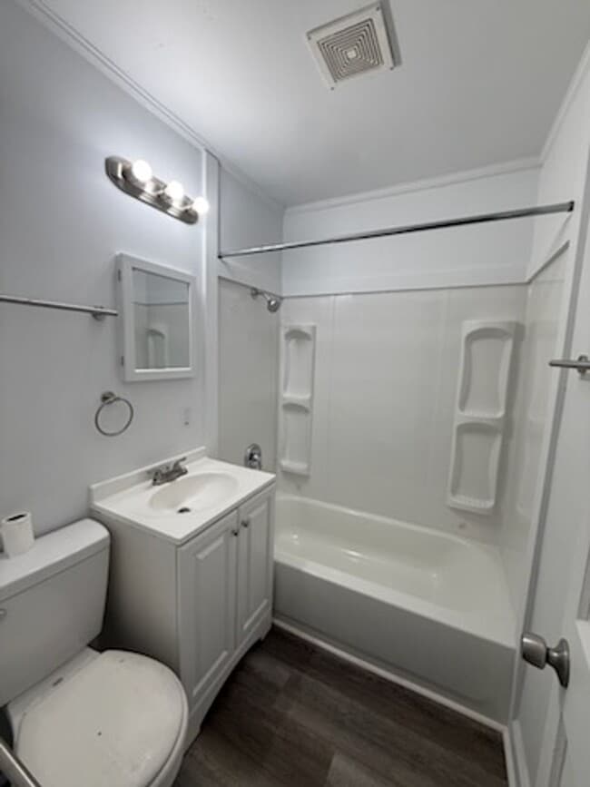 Building Photo - 853 Congaree Dr