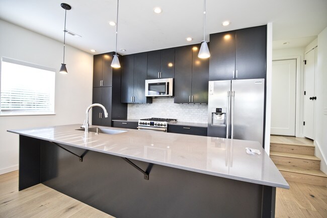 Foto del edificio - 730 W Stone St