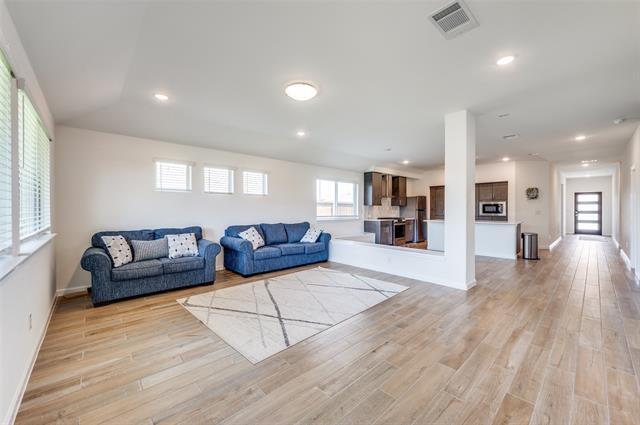 Foto del edificio - 1404 Laurel Ave