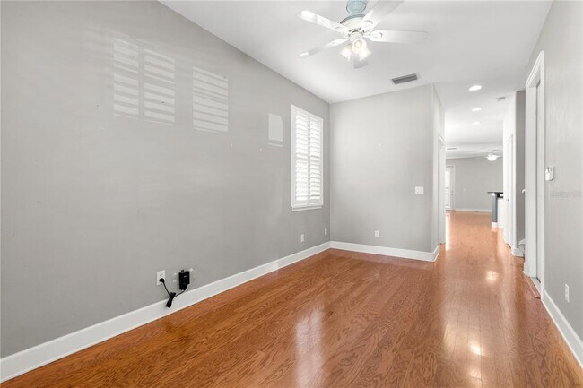 Foto del edificio - 2615 W Horatio St