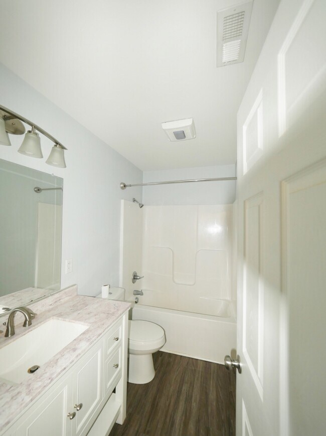 Building Photo - 1477 Peregrine Dr