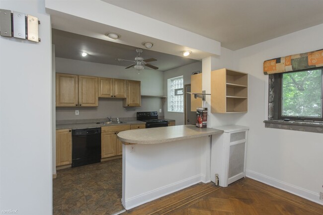Building Photo - 3 br, 1 bath Apartment - 5220 Church Rd