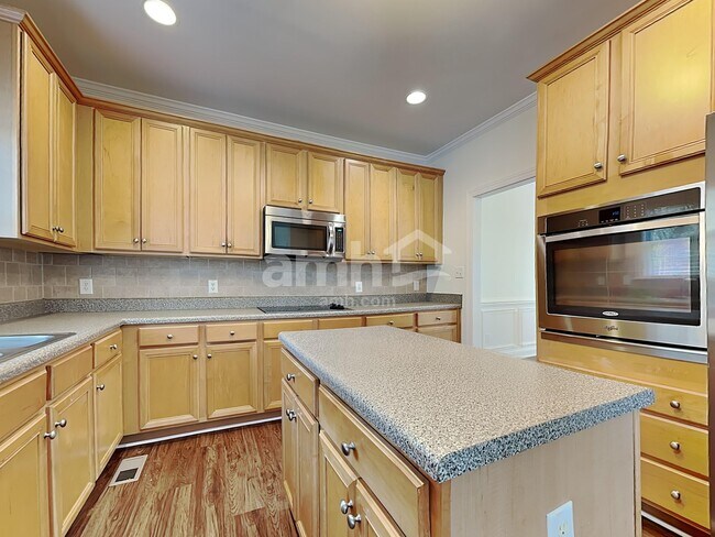 Foto del edificio - 163 Finley Ct