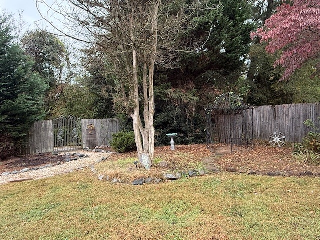 Building Photo - 2913 Isaacs Pl