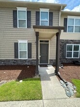 Building Photo - 404 Sullivan Loop Rd