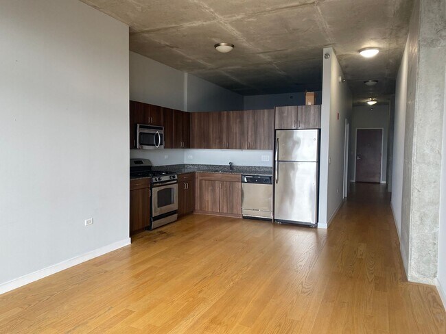 Foto del edificio - One bedroom Loft appartment with Lake Views!