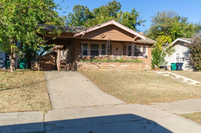 Foto del edificio - Charming 3-Bedroom Home in the Heart of Ok...