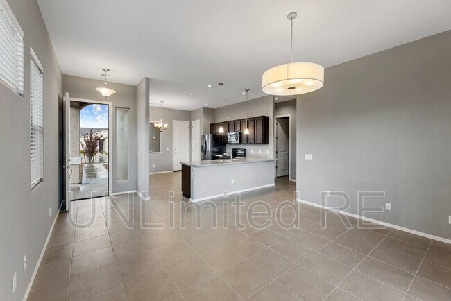 Foto del edificio - 6041 Livingston Loop