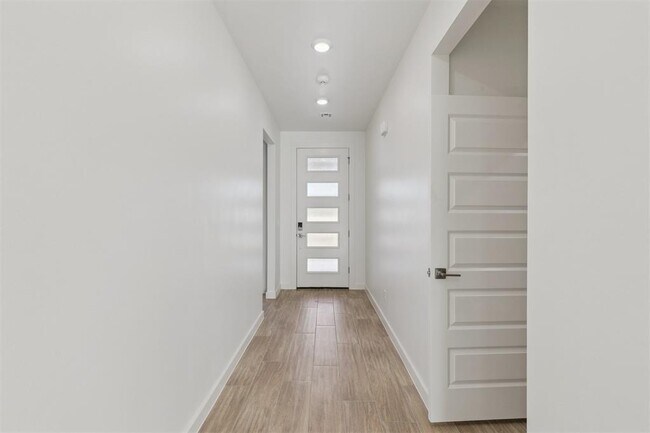 Foto del edificio - 17920 Anthem Blvd