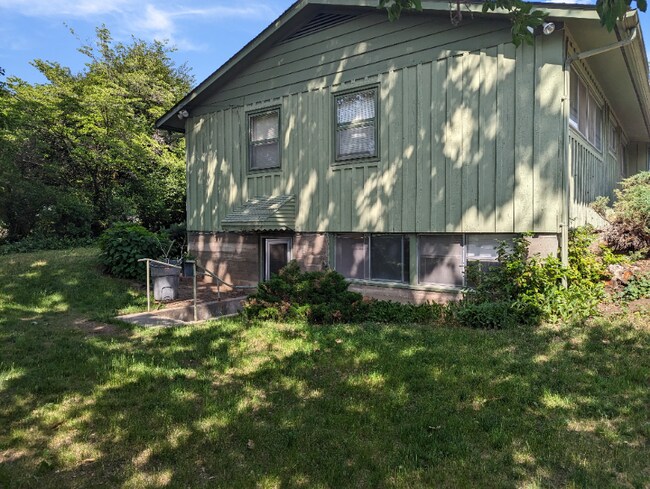 Foto del edificio - 131 W 19th Ave