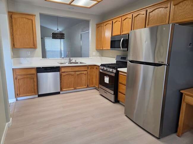 Foto del edificio - Cobble Hills Community - 3 Bdrm, 2 Bath