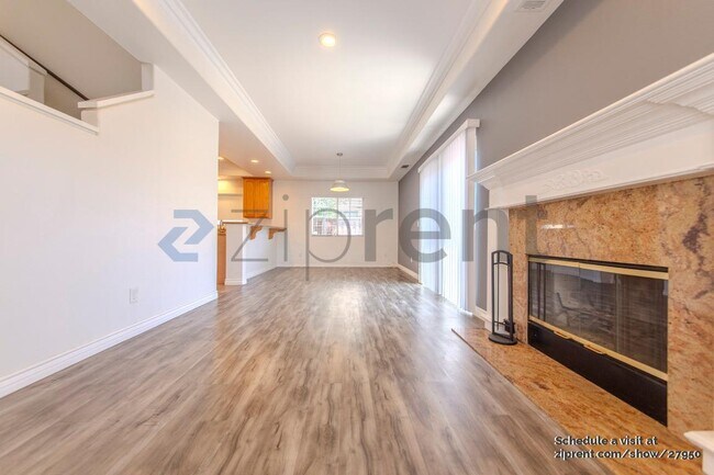 Foto del edificio - 1360 S White Ave