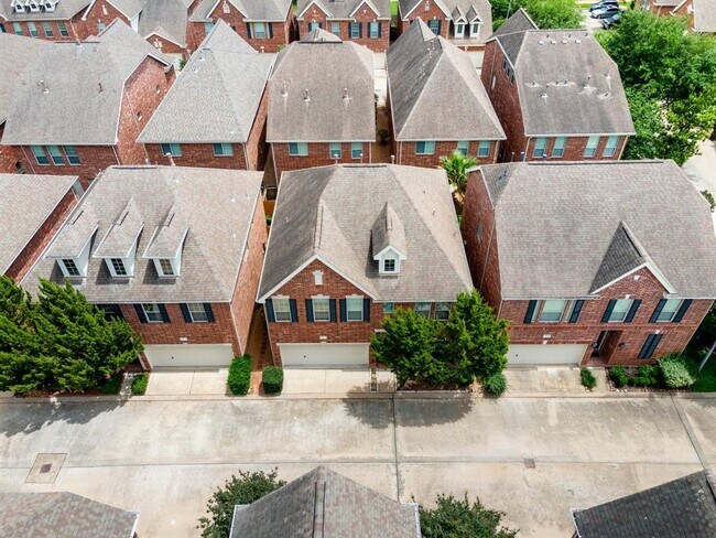 Building Photo - 1515 Olive Park