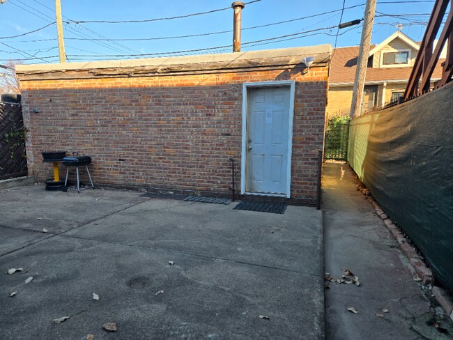 Foto del edificio - 6319 S Central Ave