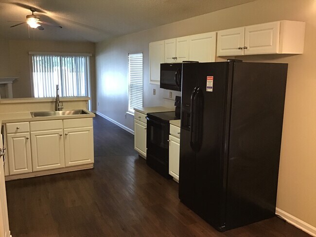 Foto del edificio - 1836 Northglen Cir