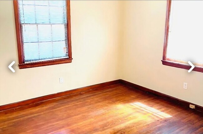 Foto del edificio - 2076 Midway St