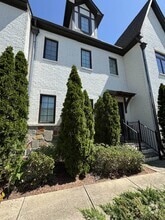 Building Photo - 962 Lennox BlvdBirmingham, AL35216